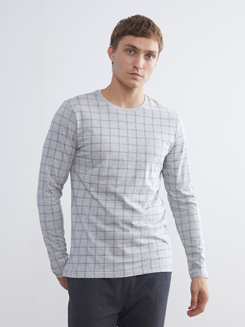LC WAIKIKI Regular Fit Men's Pyjama Set -W53771Z8-998