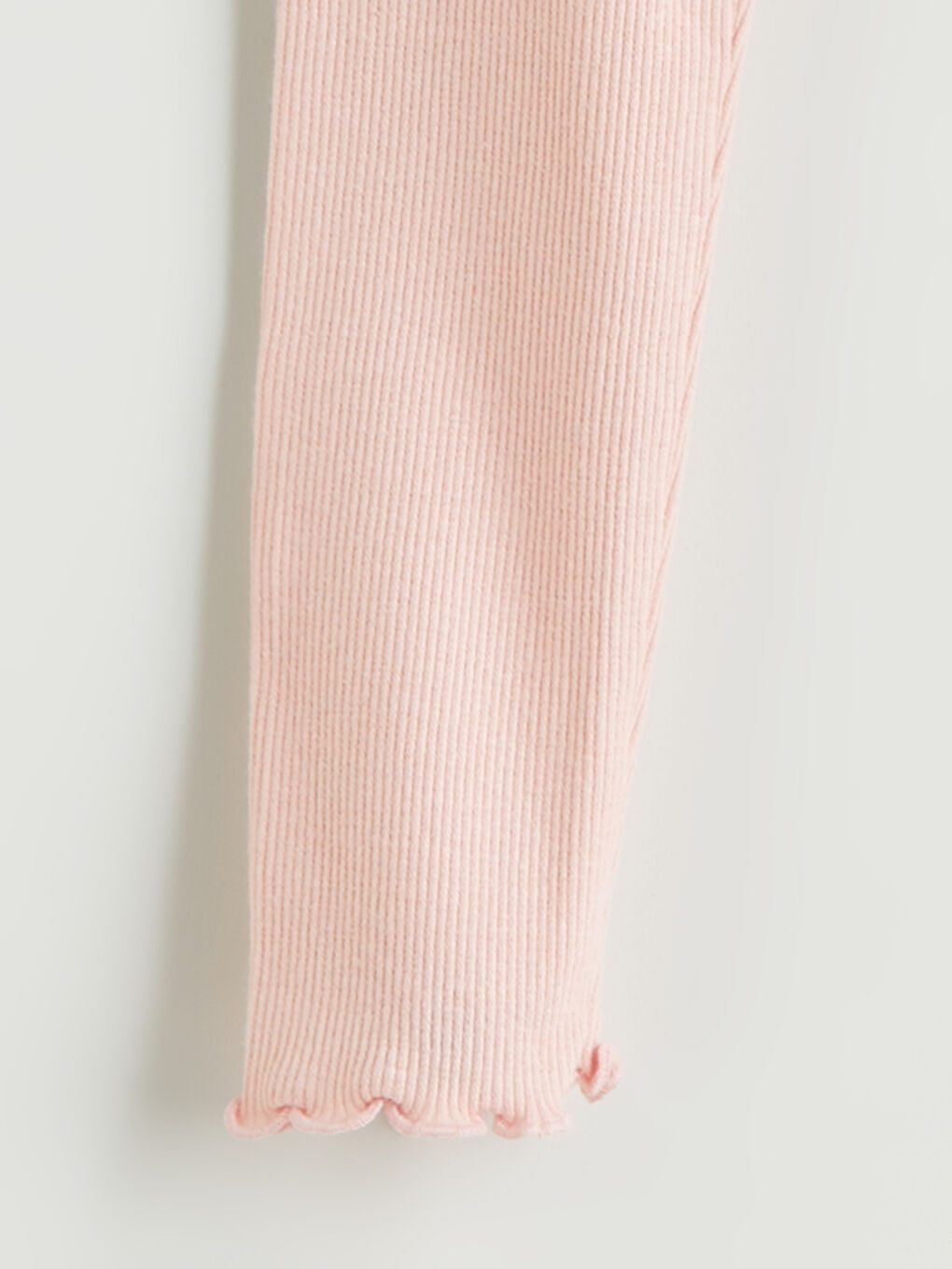 سويت شيرت و بنطلون ضيق مطبوع بياقة دائرية لبنات رضع - طقم من قطعتين-5