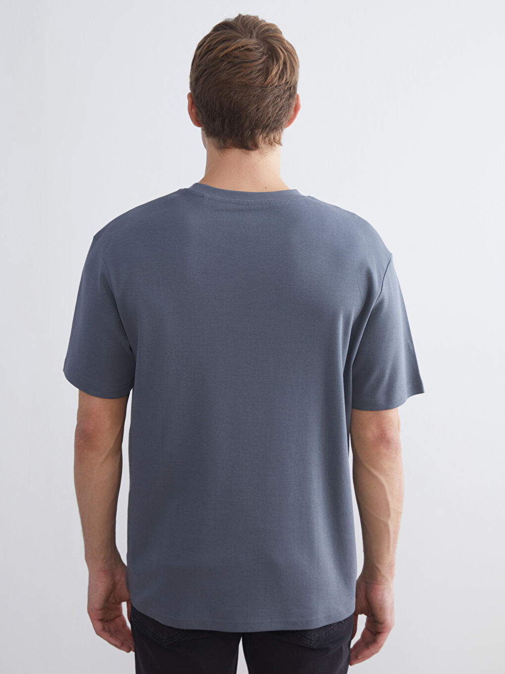 LCWAIKIKI Classic Crew Neck Short Sleeve Men's T-Shirt -W53870Z8-QJ1