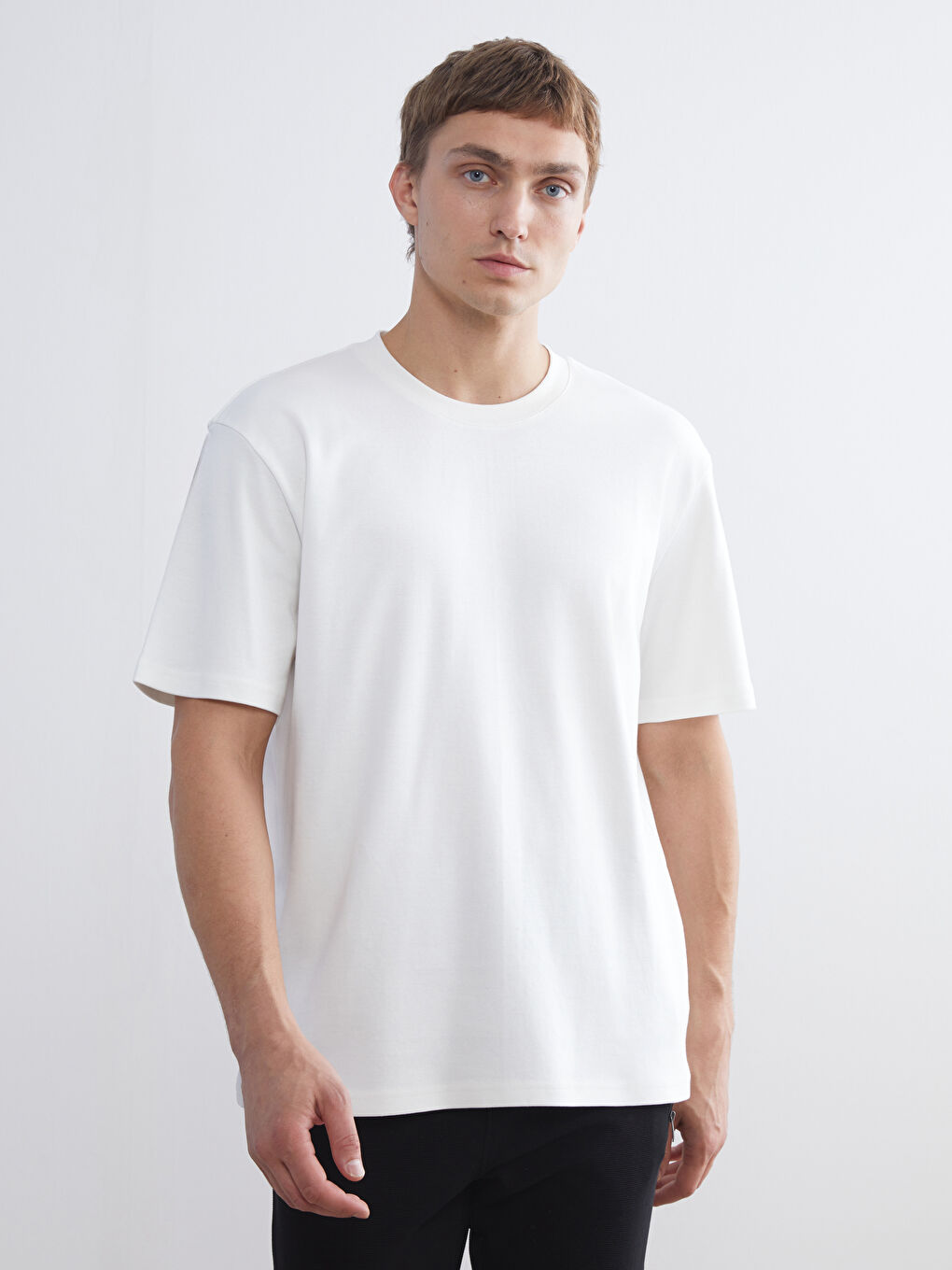 LCWAIKIKI Classic Crew Neck Short Sleeve Men's T-Shirt -W53870Z8-R9J
