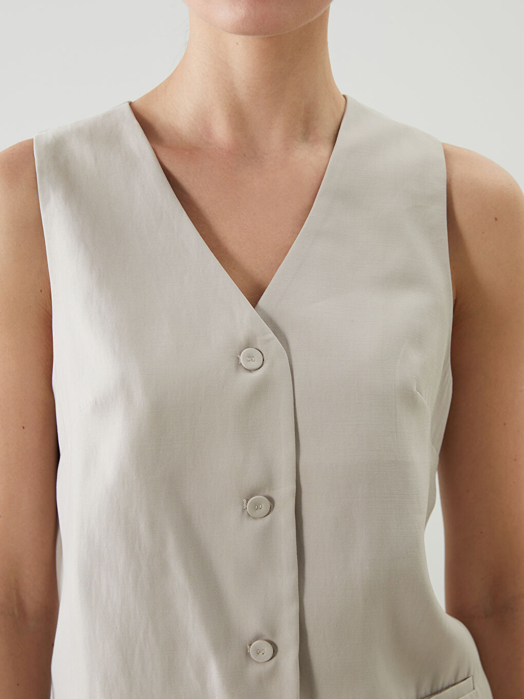 LCWAIKIKI Classic V Neck Women's Classic Waistcoat -W54112Z8-CTL