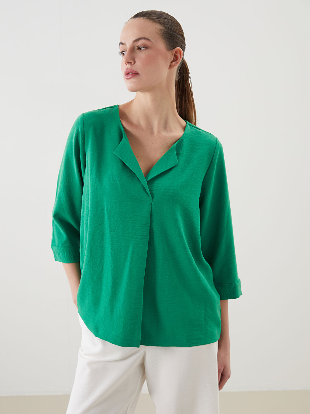 LCWAIKIKI Classic Woman GREEN Blouse -W54114Z8-GRE