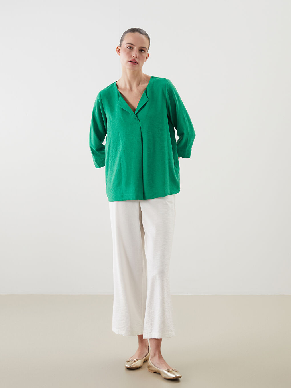 LCWAIKIKI Classic Woman GREEN Blouse -W54114Z8-GRE
