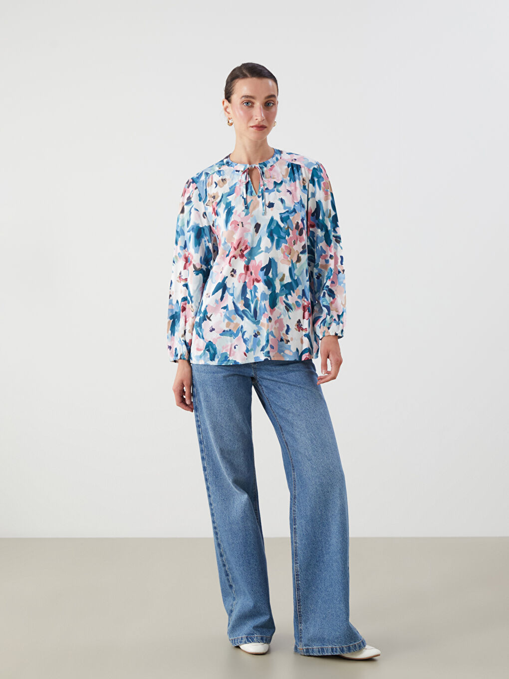 LCWAIKIKI Classic Woman BLUE Blouse -W54129Z8-LQQ