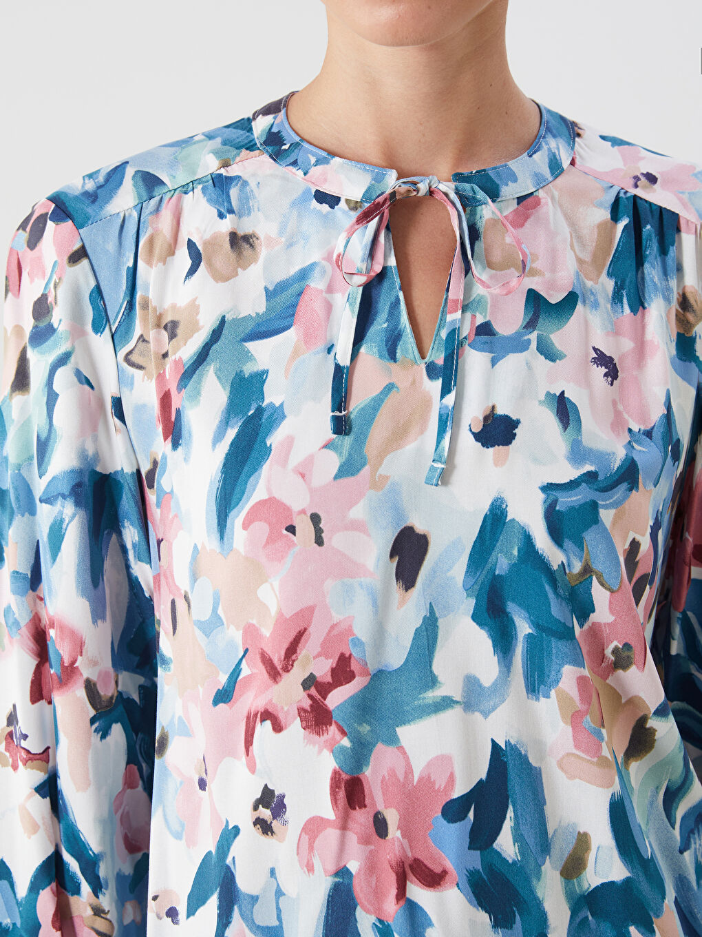 LCWAIKIKI Classic Woman BLUE Blouse -W54129Z8-LQQ