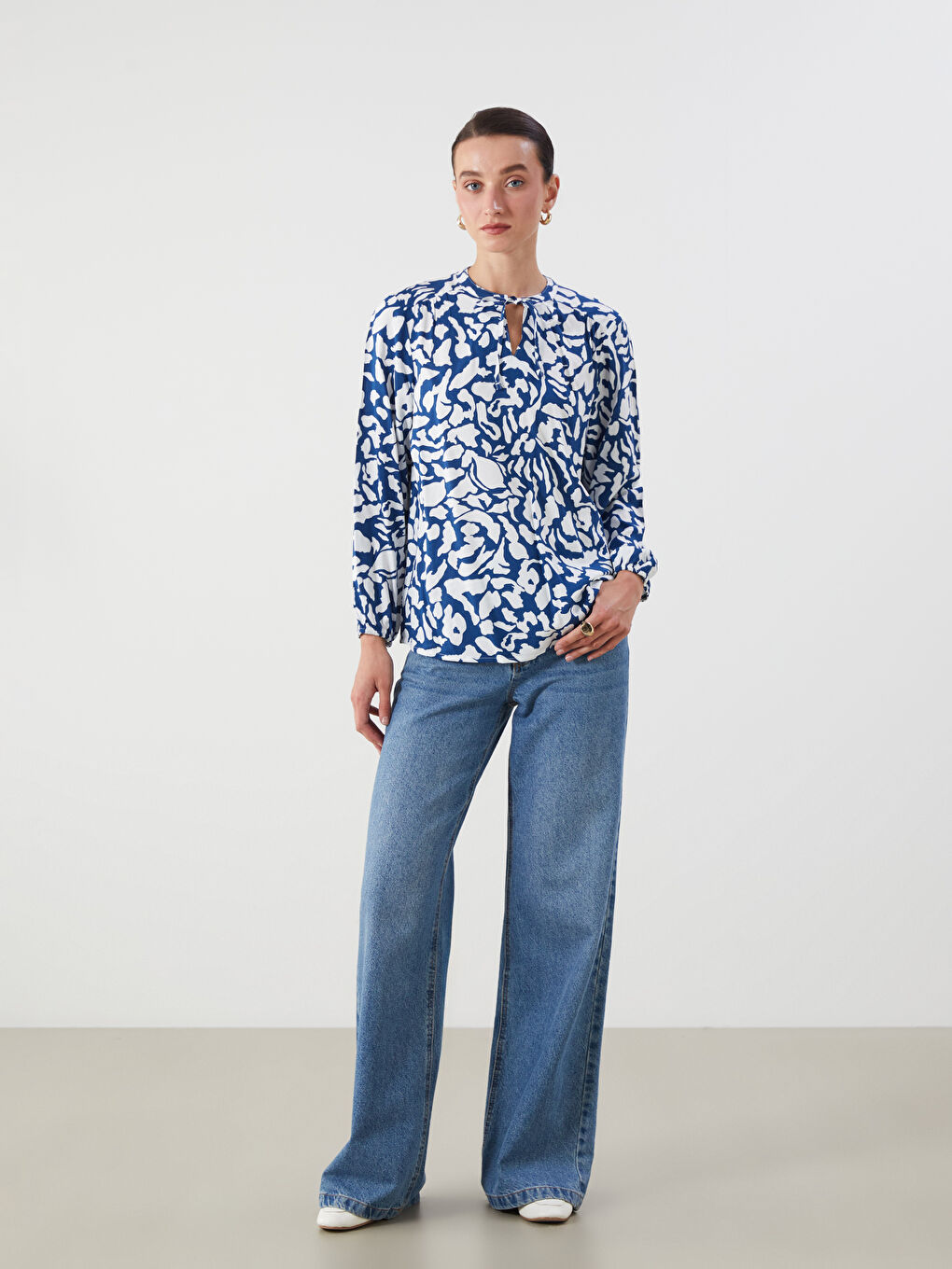 LCWAIKIKI Classic Woman NAVY Blouse -W54129Z8-LSJ