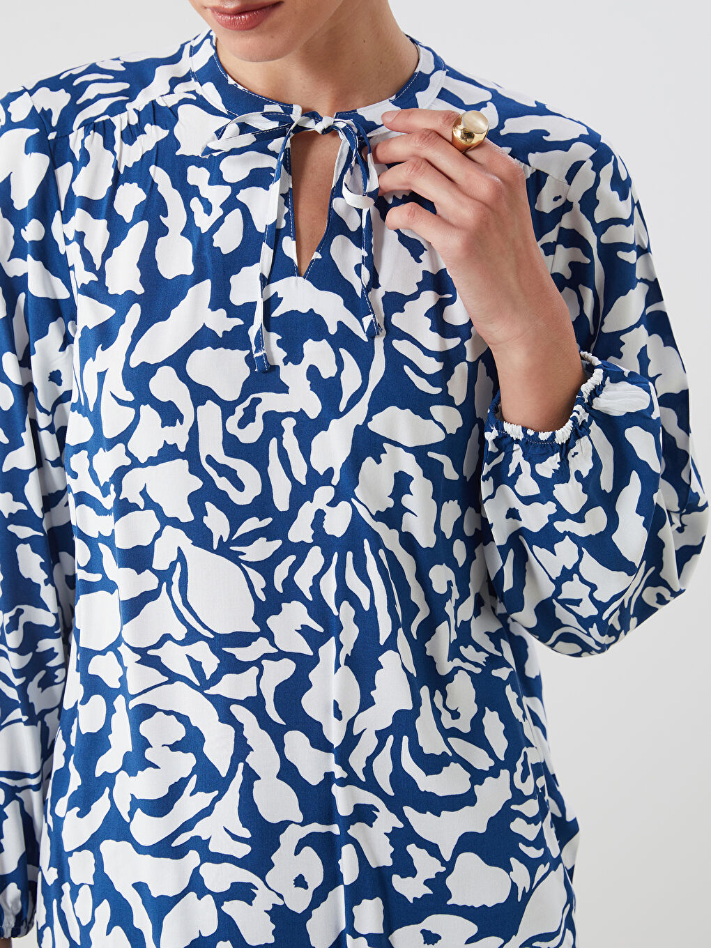 LCWAIKIKI Classic Woman NAVY Blouse -W54129Z8-LSJ