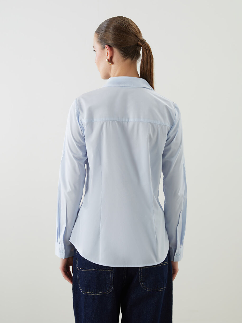 LCWAIKIKI Classic Poplin Women's Shirt -W54143Z8-VK3