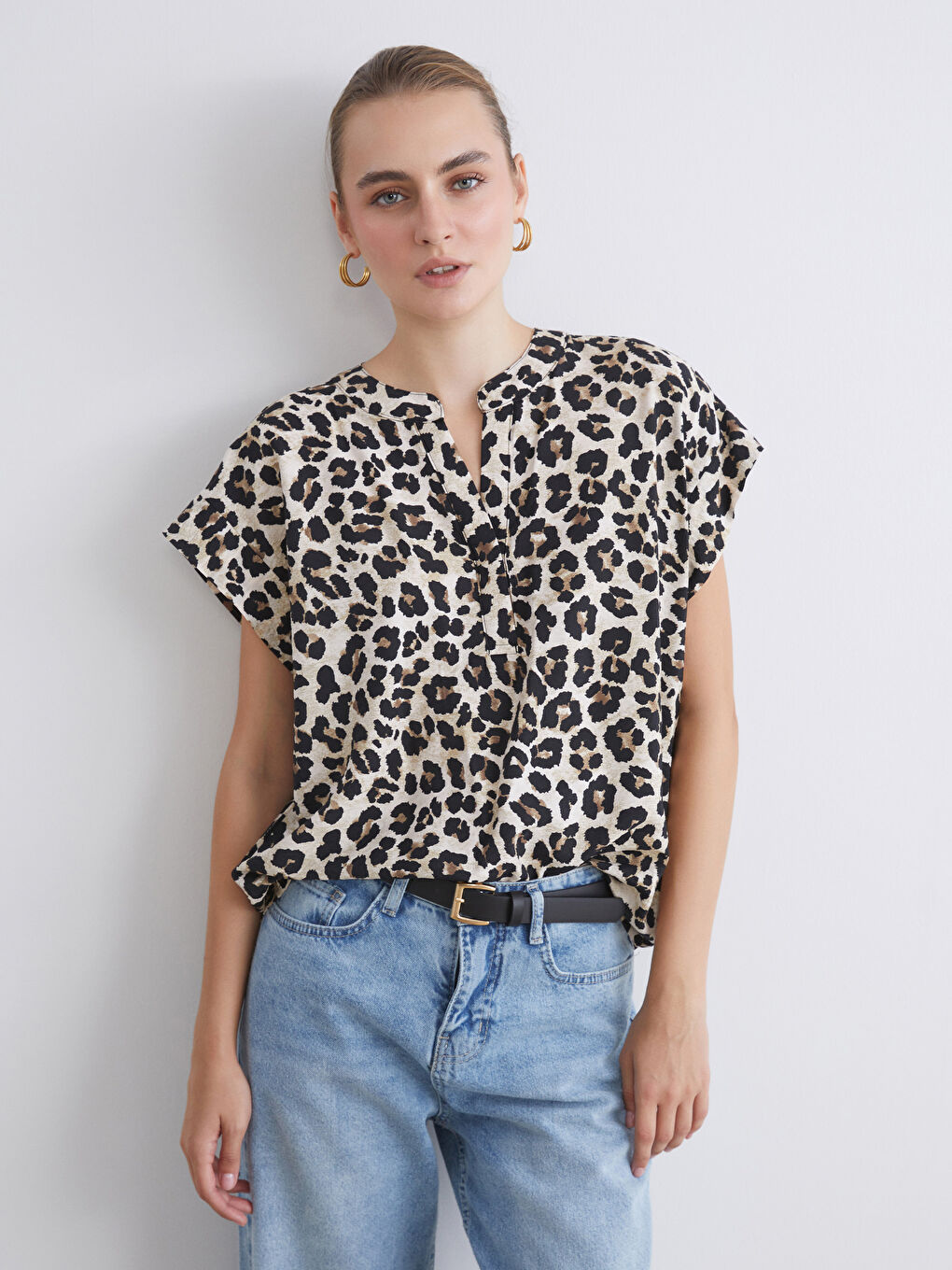 LCWAIKIKI Classic Woman BROWN Blouse -W54148Z8-LQY