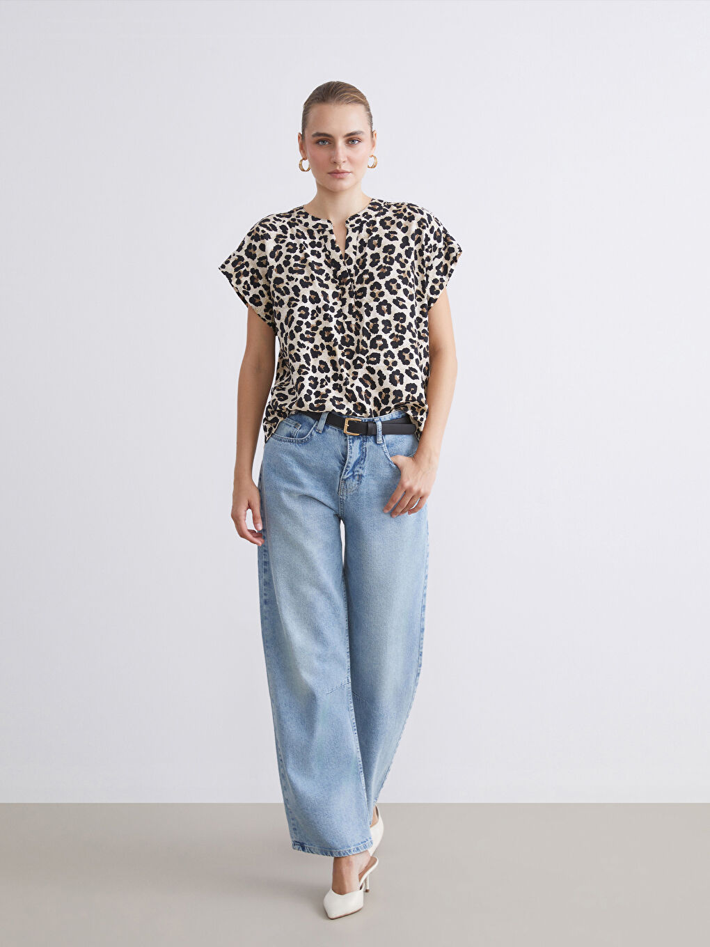 LCWAIKIKI Classic Woman BROWN Blouse -W54148Z8-LQY