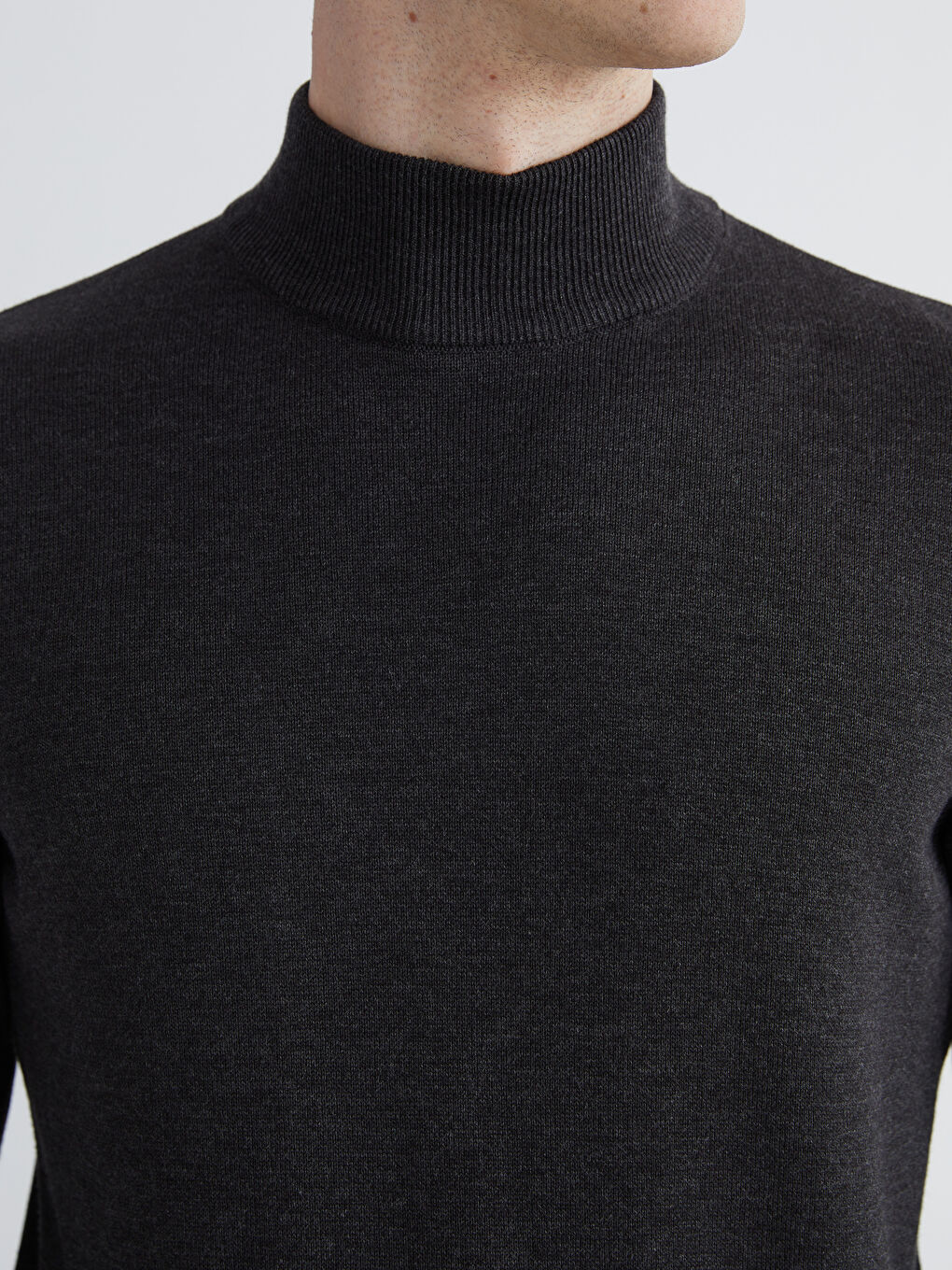 Antrasit Yarım Balıkçı Yaka Erkek Triko Kazak-2