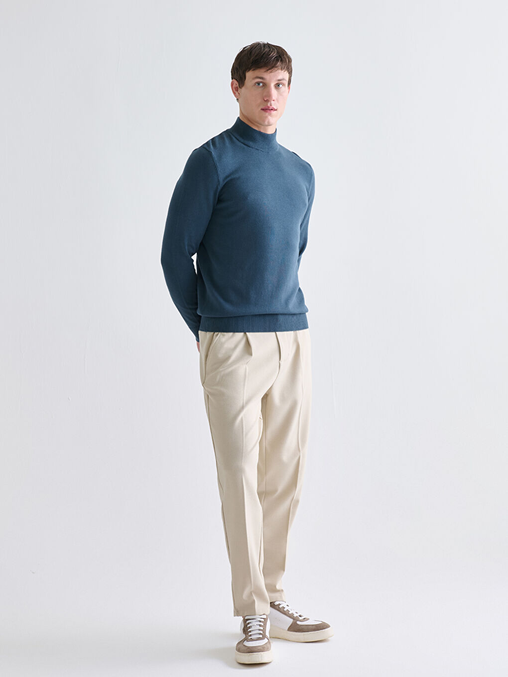 Half Turtleneck Men's Knitwear Sweater-1