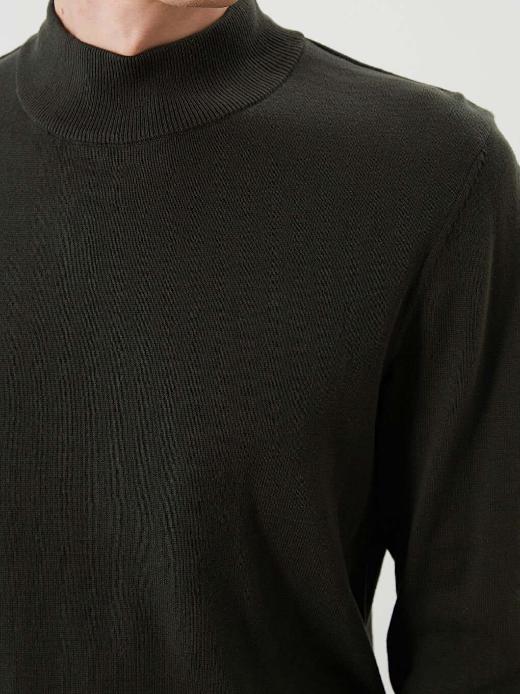 LCWAIKIKI Classic Half Turtleneck Long Sleeve Men's Knitwear Sweater -W54154Z8-YJG