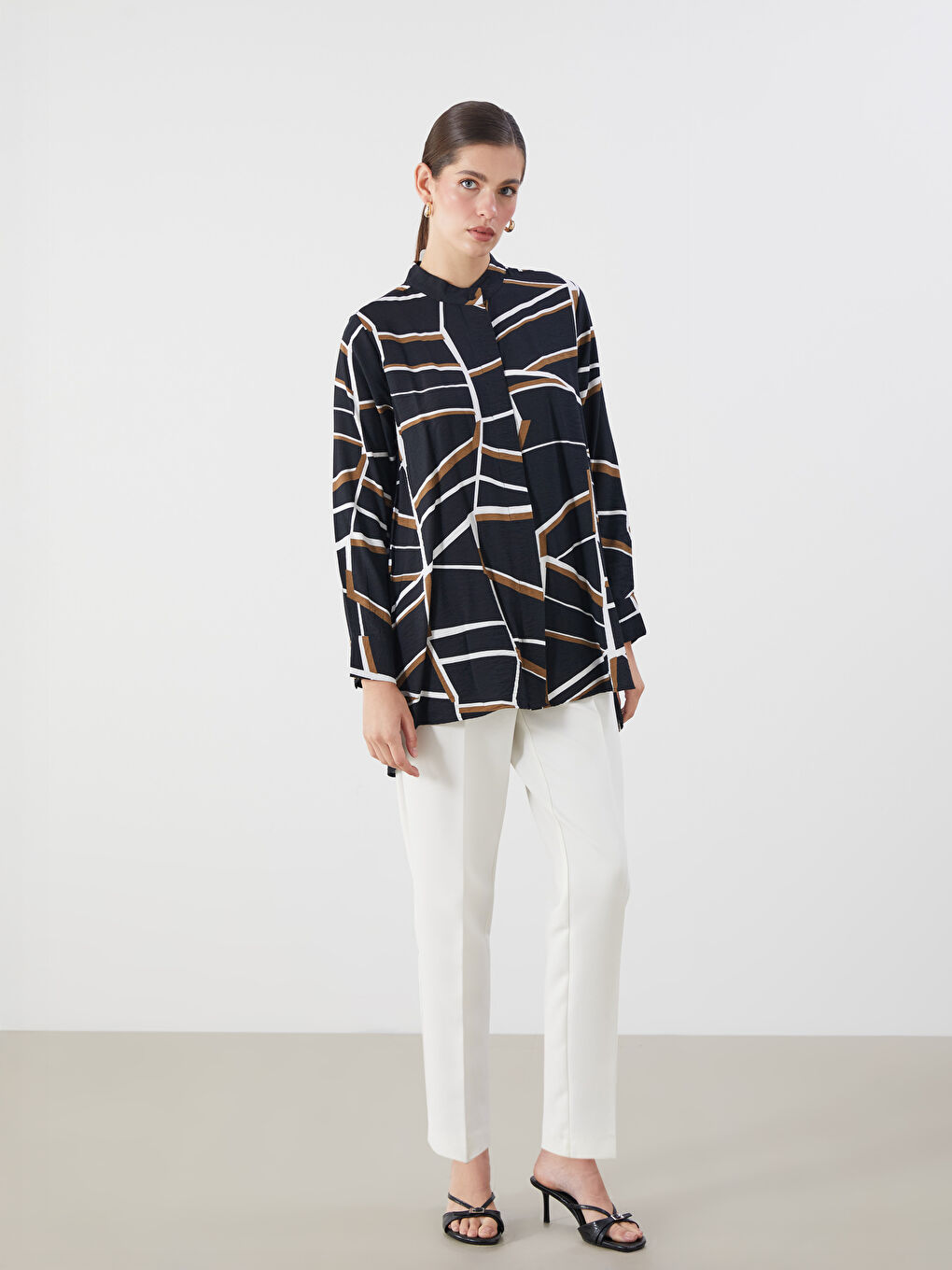 LCWAIKIKI Classic Patterned Women's Shirt Tunic -W54165Z8-LQJ