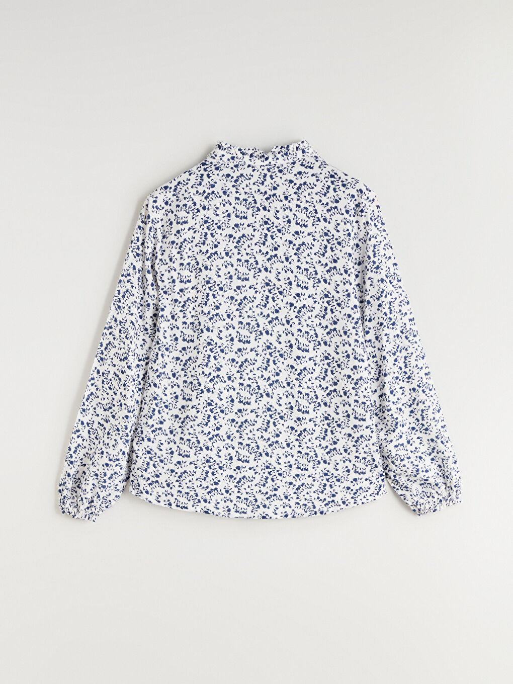 LCWAIKIKI Classic Tie Neck Floral Blouse -W54169Z8-LU7