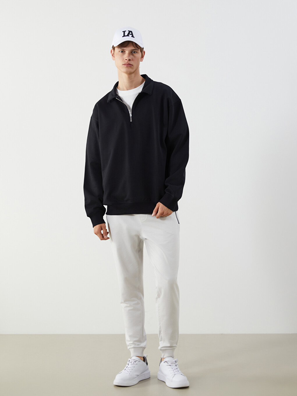 Siyah Polo Yaka Erkek Sweatshirt-1