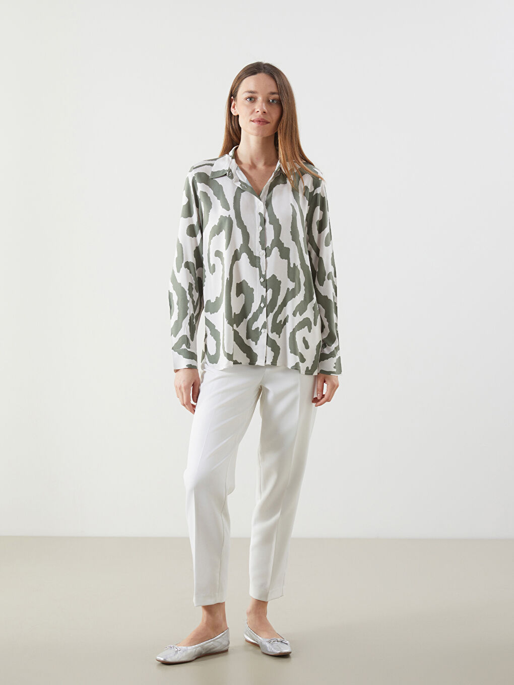 LCWAIKIKI Classic Patterned Women's Shirt -W54323Z8-LRR