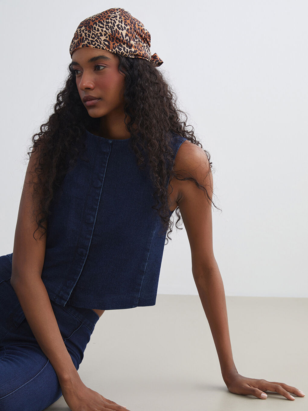 LCW Vision Crew Neck Women's Denim Waistcoat -W54331Z8-309