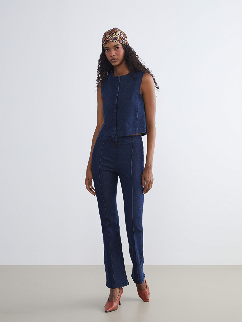 LCW Vision Crew Neck Women's Denim Waistcoat -W54331Z8-309