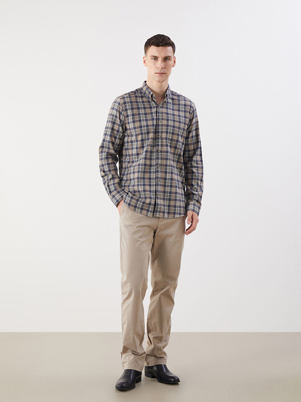 LCWAIKIKI Classic Regular Fit Long Sleeve Plaid Men's Shirt -W54337Z8-LKQ