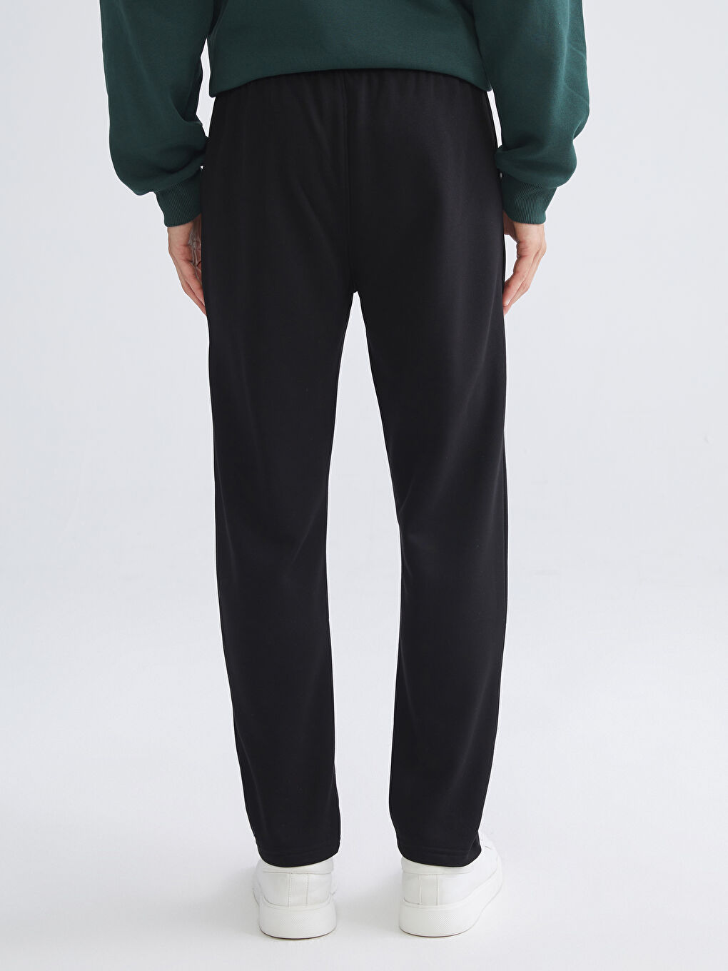 Siyah Standart Kalıp Erkek Eşofman Altı-3