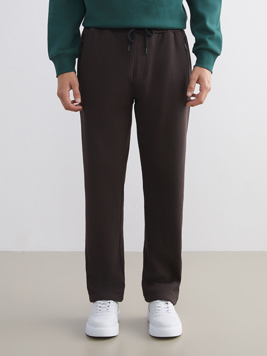 Kahverengi Standart Kalıp Erkek Eşofman Altı-1