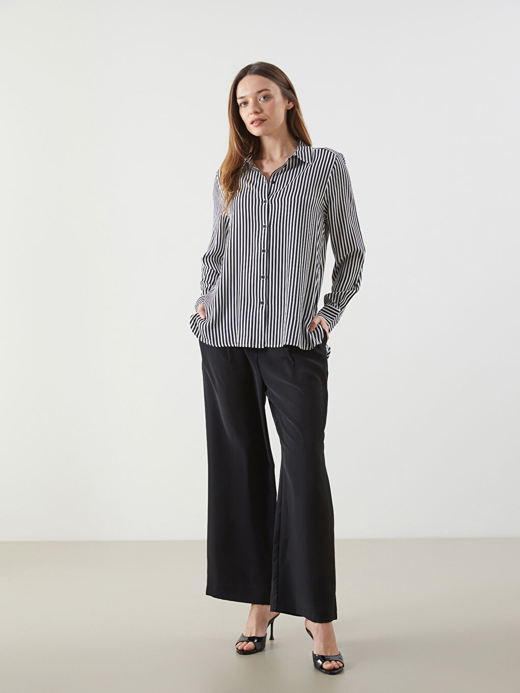 LCWAIKIKI Classic Striped Women's Shirt -W54349Z8-LEG