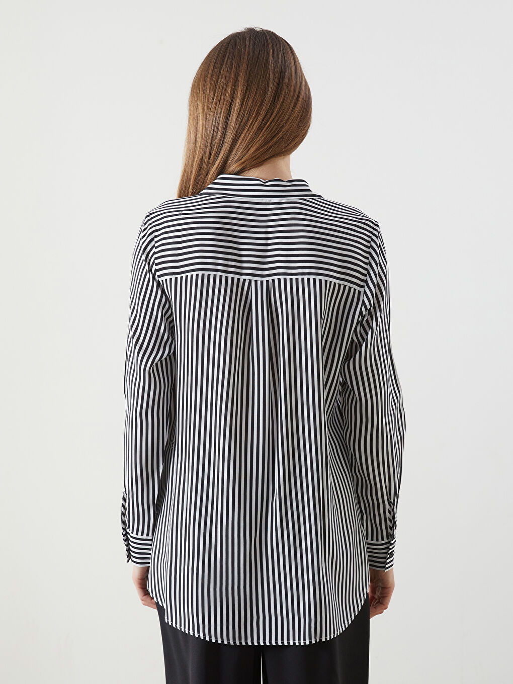 LCWAIKIKI Classic Striped Women's Shirt -W54349Z8-LEG