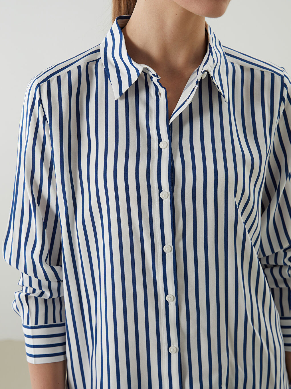LCWAIKIKI Classic Striped Women's Shirt -W54349Z8-LEN