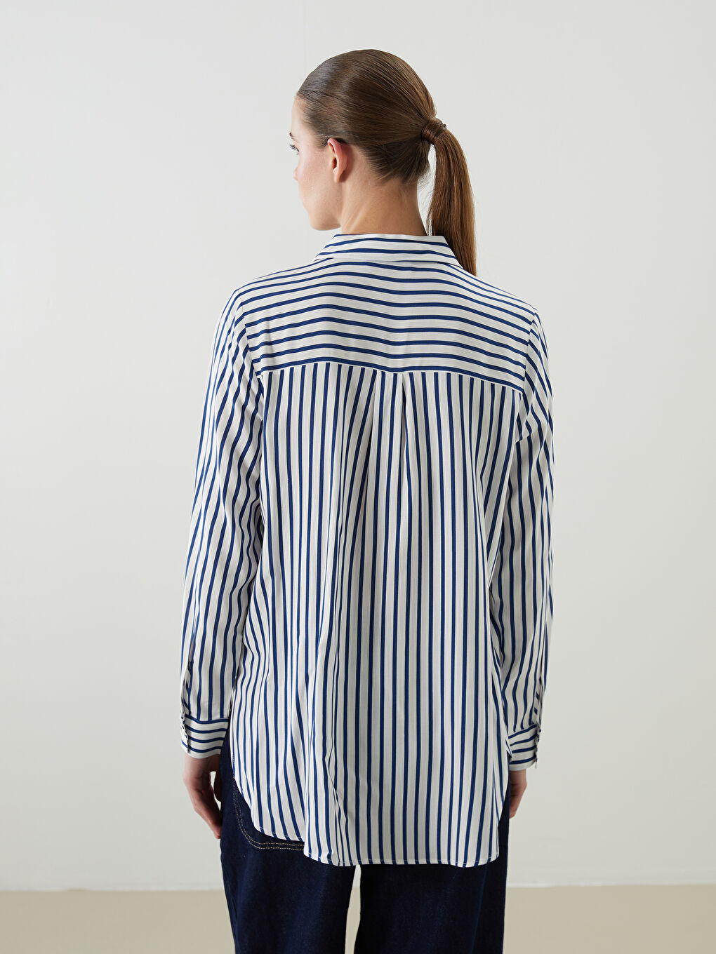 LCWAIKIKI Classic Striped Women's Shirt -W54349Z8-LEN