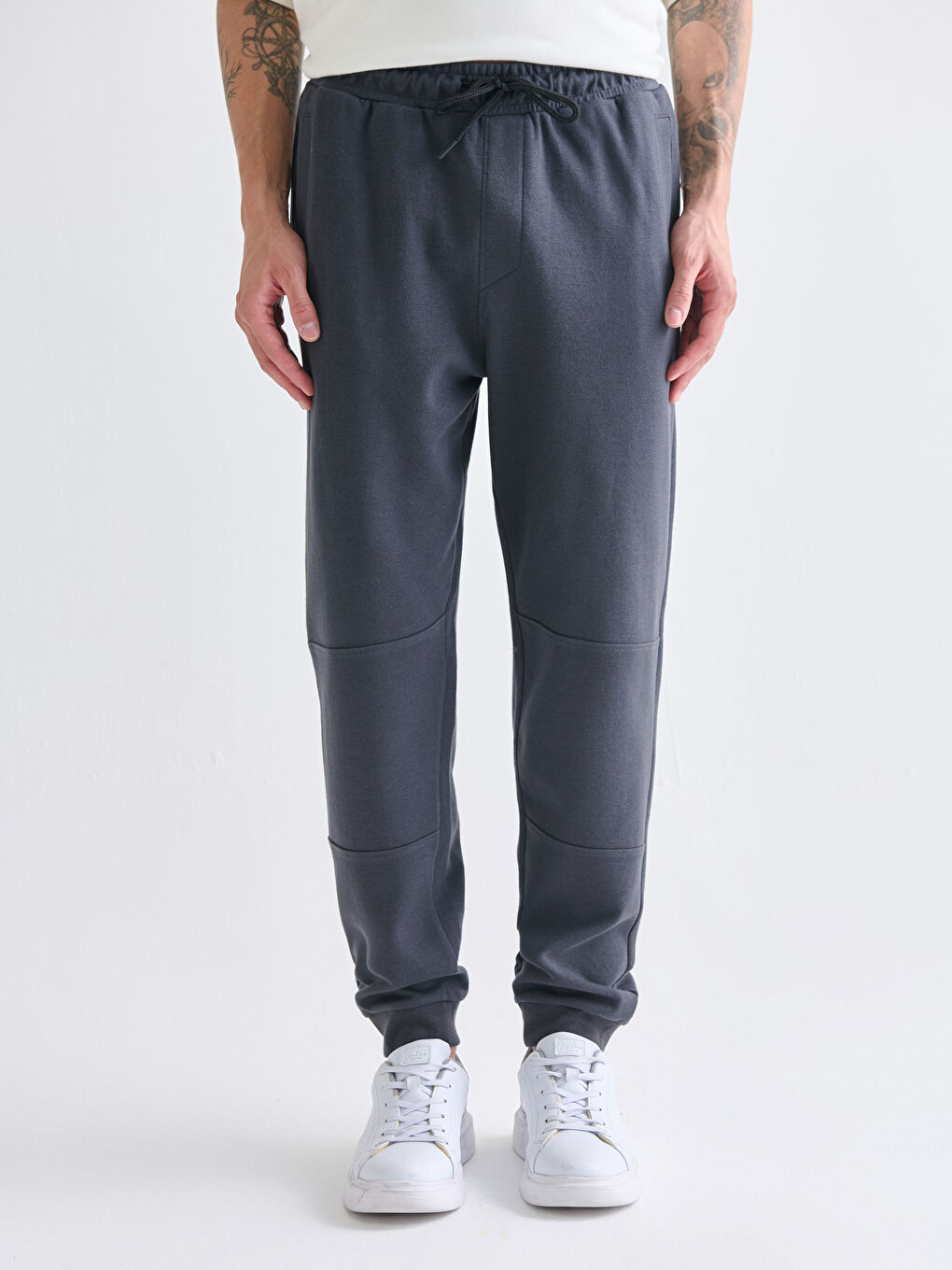 Standard Fit Drawstring Men's Sweatpants-1
