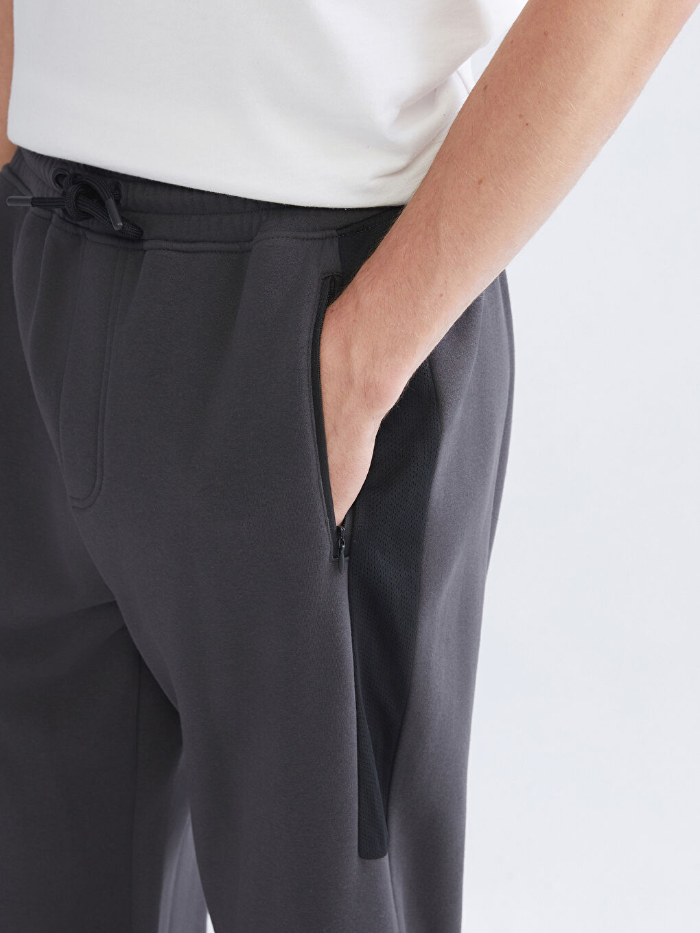 Standard Fit Men's Jogger Sweatpants-2