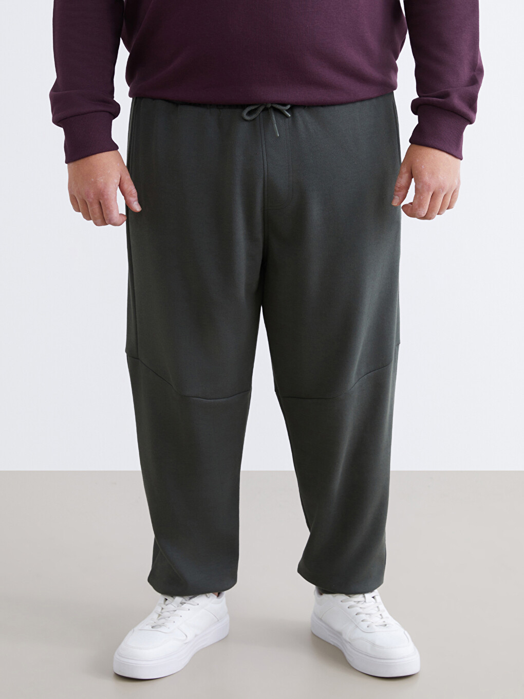 Standard Fit Men's Jogger Sweatpants-2
