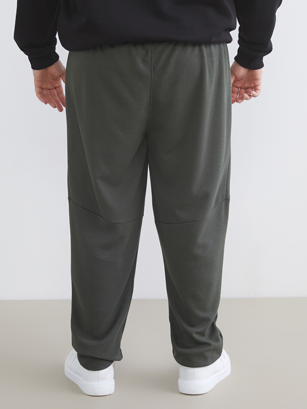 Standard Fit Men's Jogger Sweatpants-4