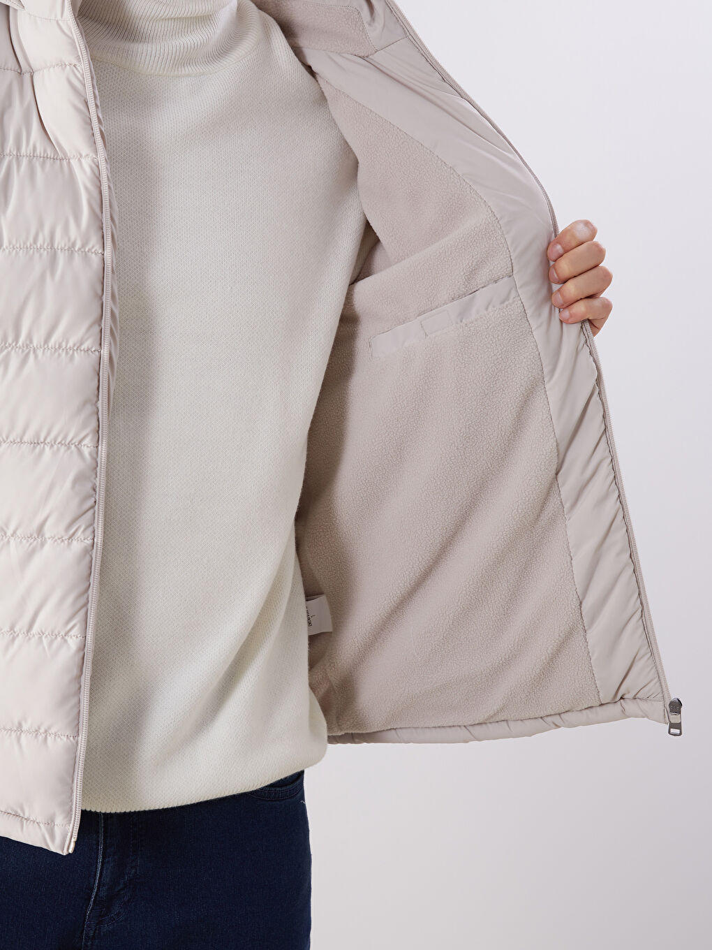 Standard Fit Men's Puffer Coat-3