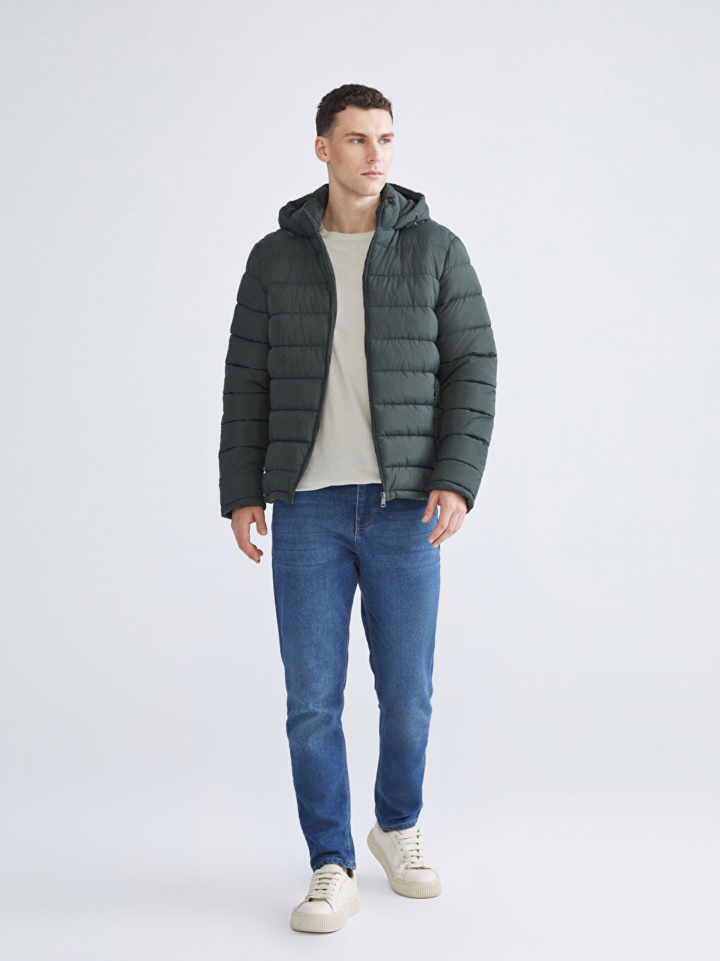LCWAIKIKI Classic Standard Fit Men's Puffer Coat -W54360Z8-VEG