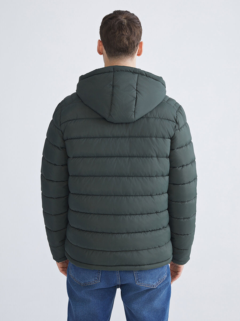 LCWAIKIKI Classic Standard Fit Men's Puffer Coat -W54360Z8-VEG