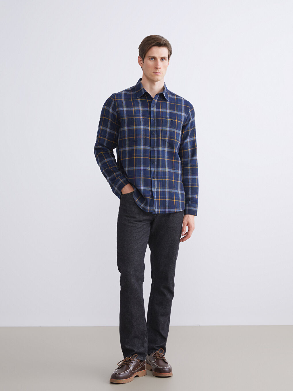 Regular Fit Long Sleeve Plaid Gabardine Men's Shirt-1