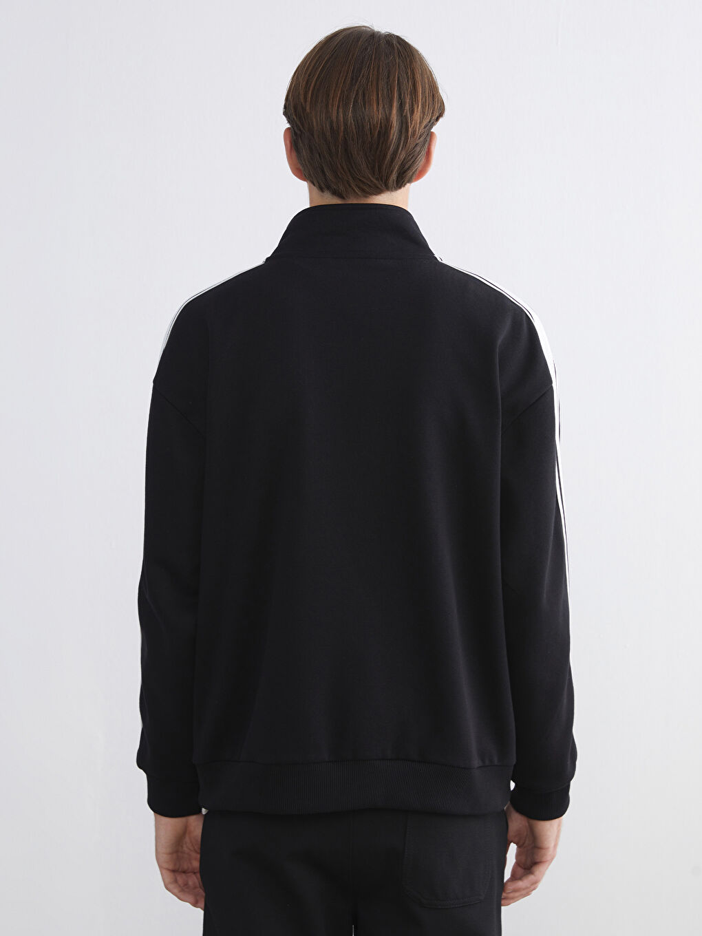 Siyah Dik Yaka Uzun Kollu Erkek Fermuarlı Sweatshirt-3