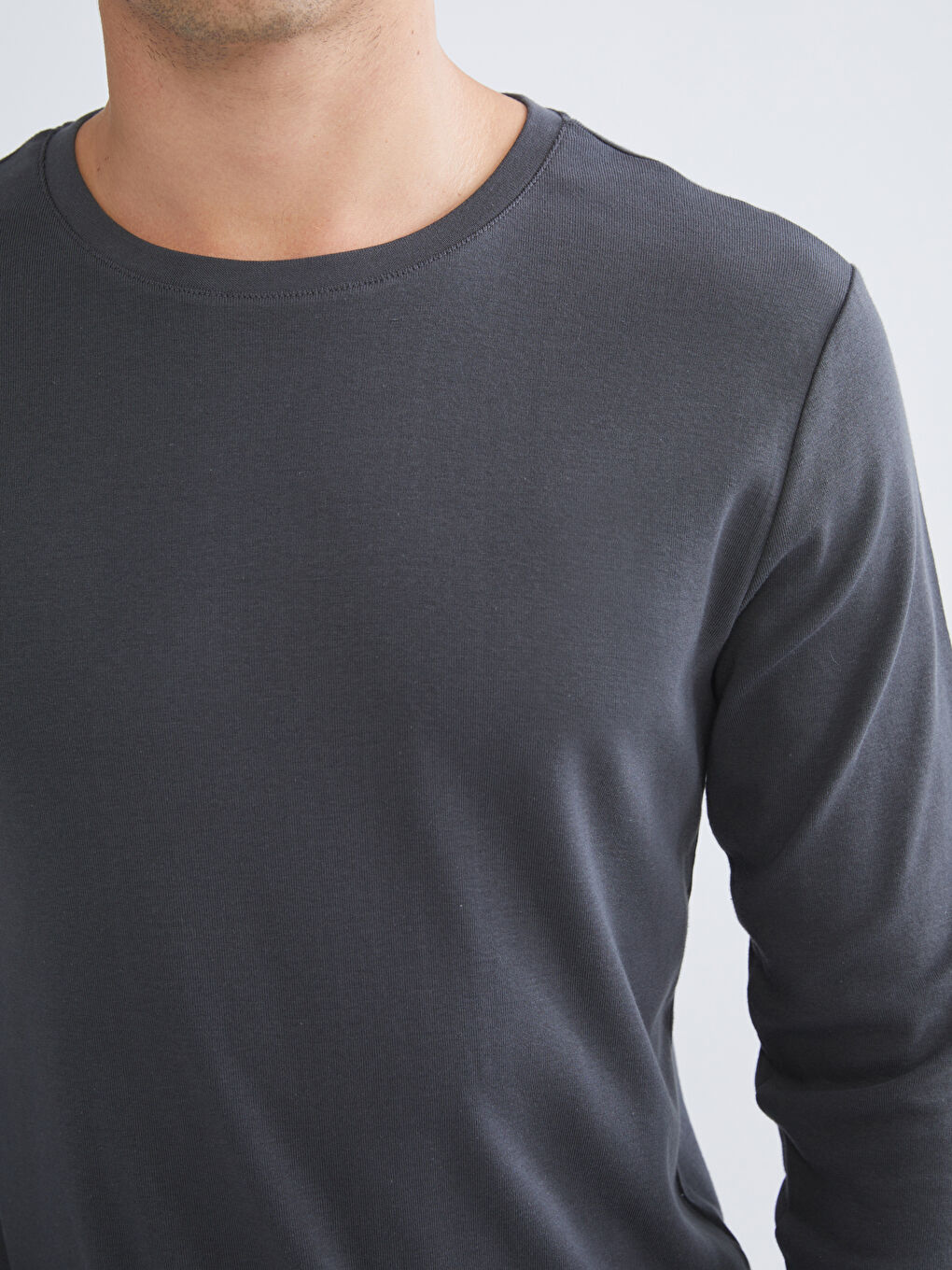 Antrasit Bisiklet Yaka Basic Uzun Kollu Erkek Tişört-2