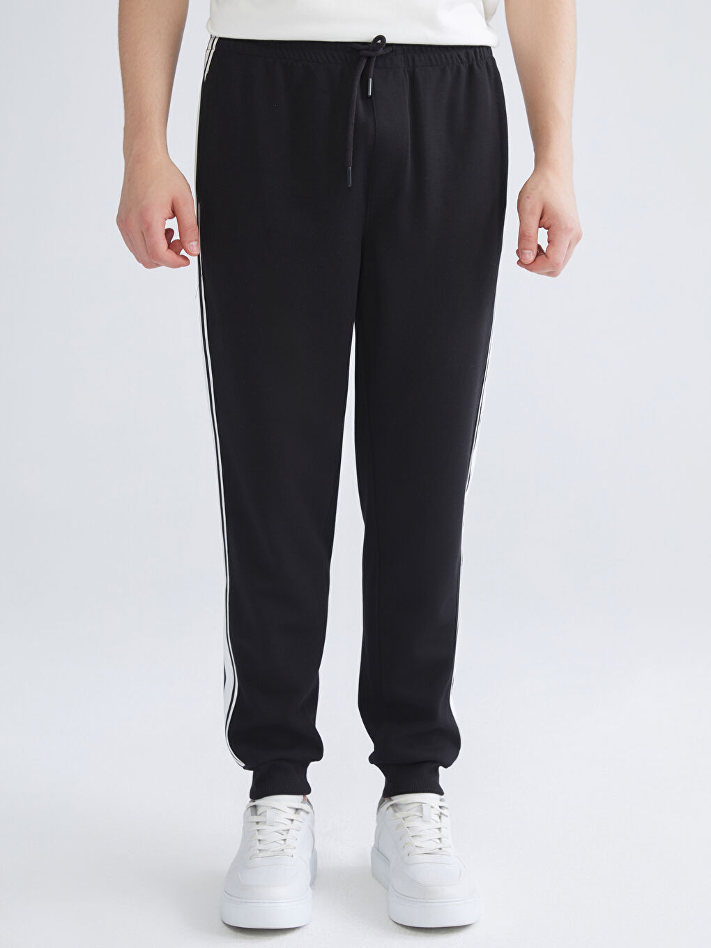 Standard Fit Men's Jogger Sweatpants-1