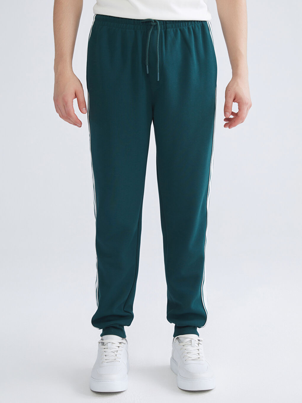 Standard Fit Men's Jogger Sweatpants-1