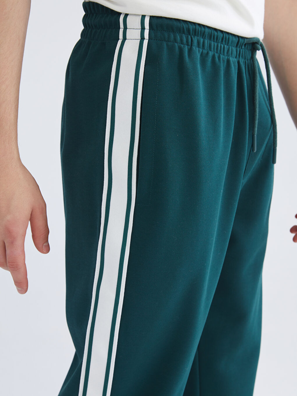 Standard Fit Men's Jogger Sweatpants-2