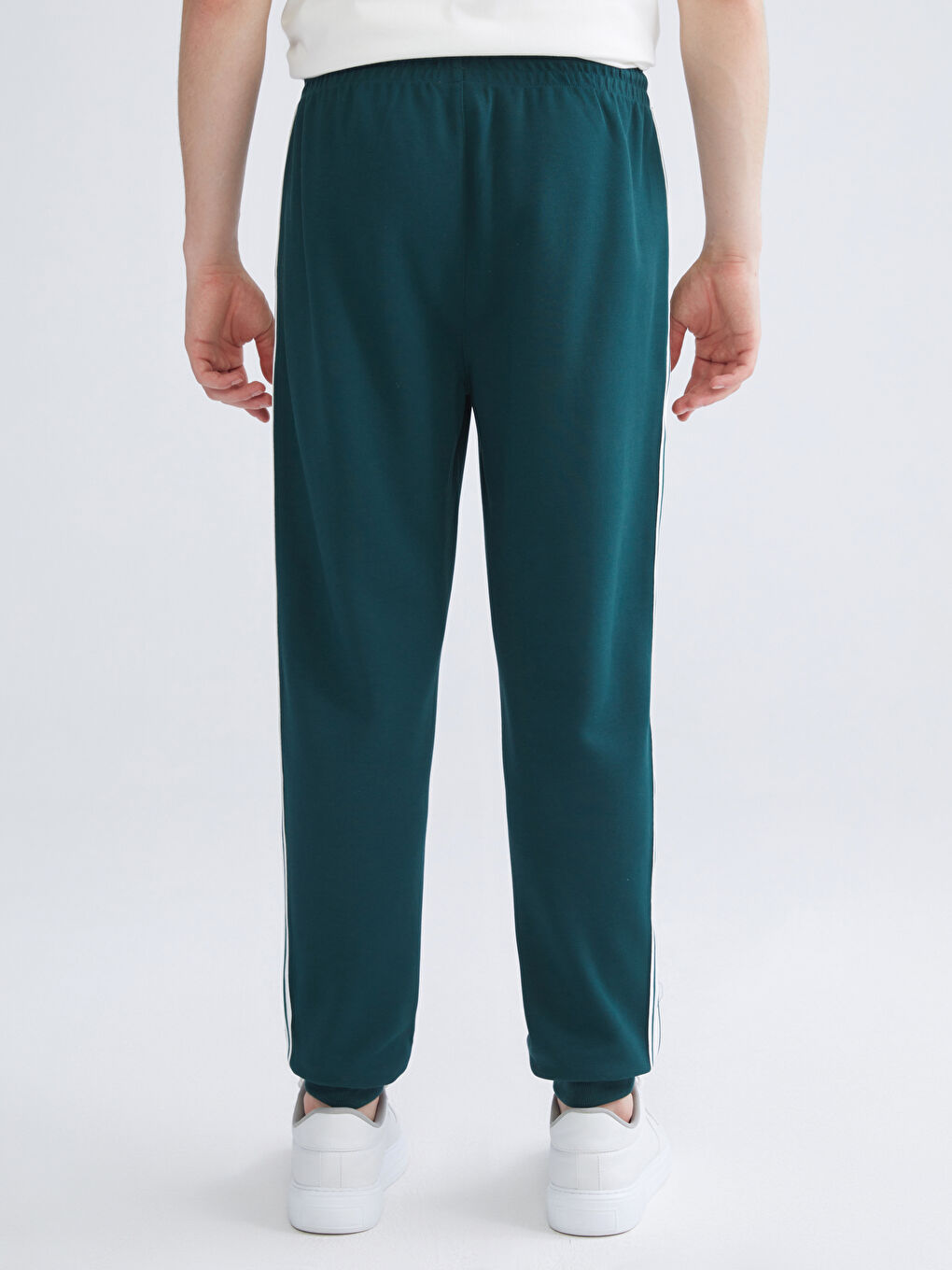 Standard Fit Men's Jogger Sweatpants-3