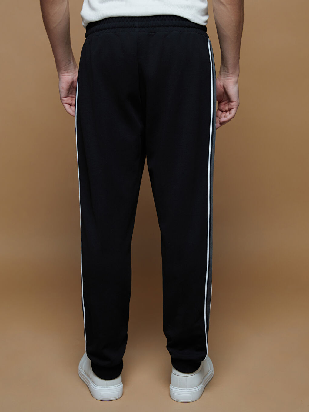 Standard Fit Men's Jogger Sweatpants-3