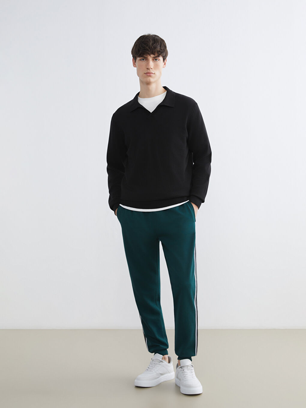 Standard Fit Men's Jogger Sweatpants-1