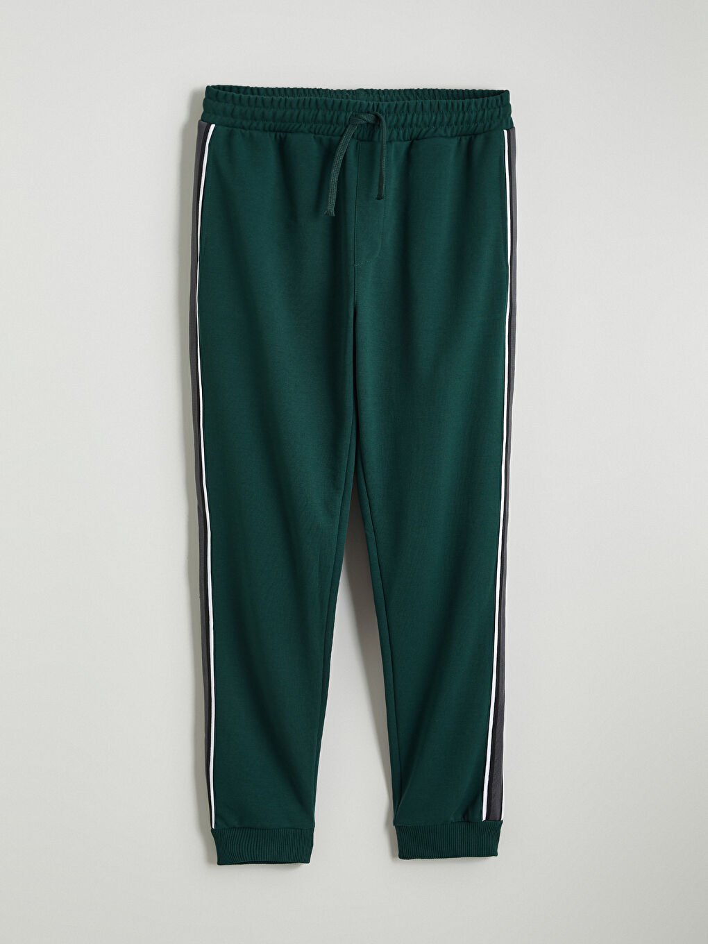 Standard Fit Men's Jogger Sweatpants-8