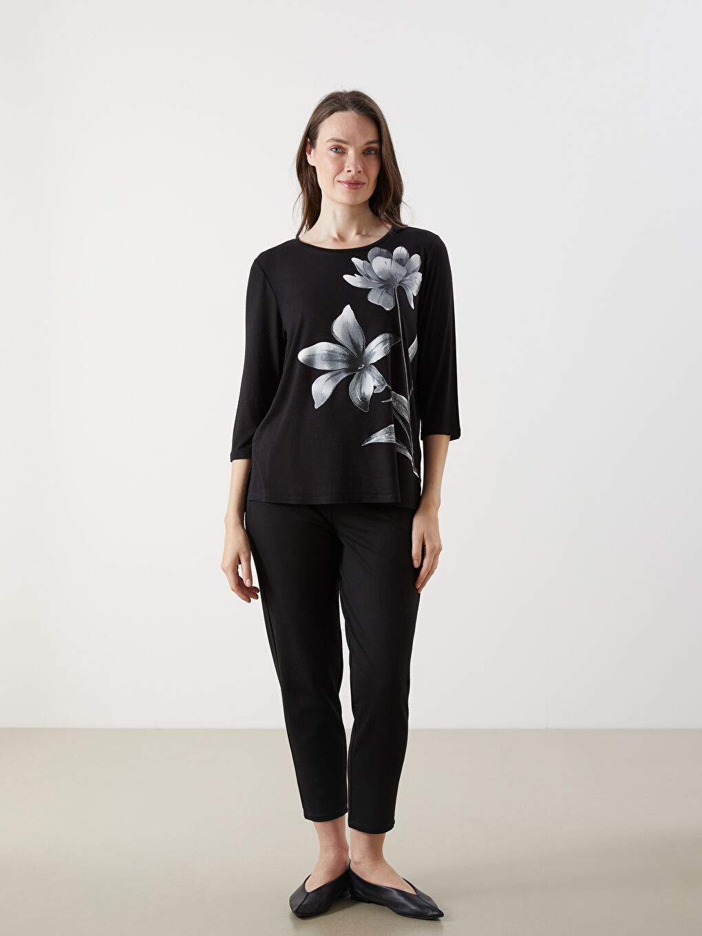 Crew Neck Floral Women's T-Shirt-3