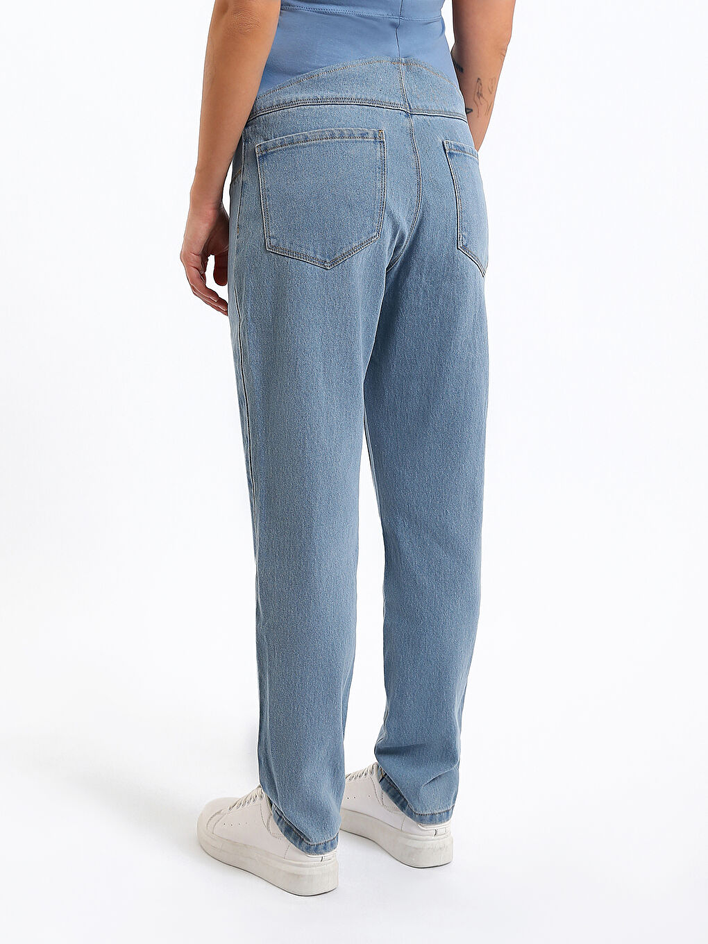 Abdominal Paneled Maternity Jeans-4