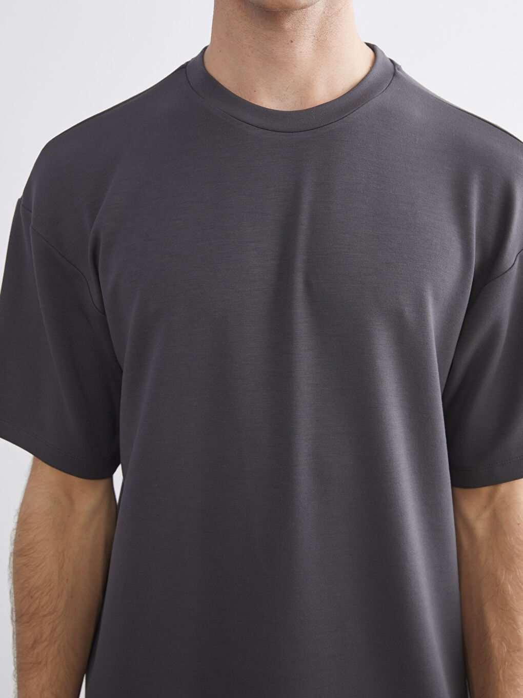 Antrasit Bisiklet Yaka Erkek Tişört-2